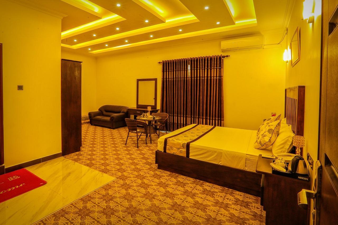 Euro Star Hotel Katunayaka Buitenkant foto