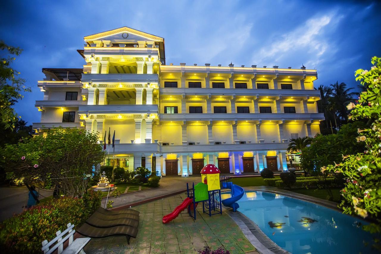 Euro Star Hotel Katunayaka Buitenkant foto
